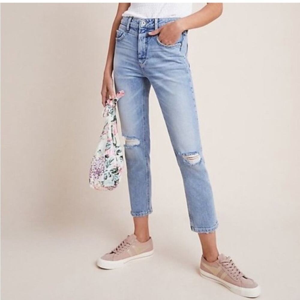 Anthropologie Pilcro Ultra High-Rise Slim Straight Distressed Jeans Size 27